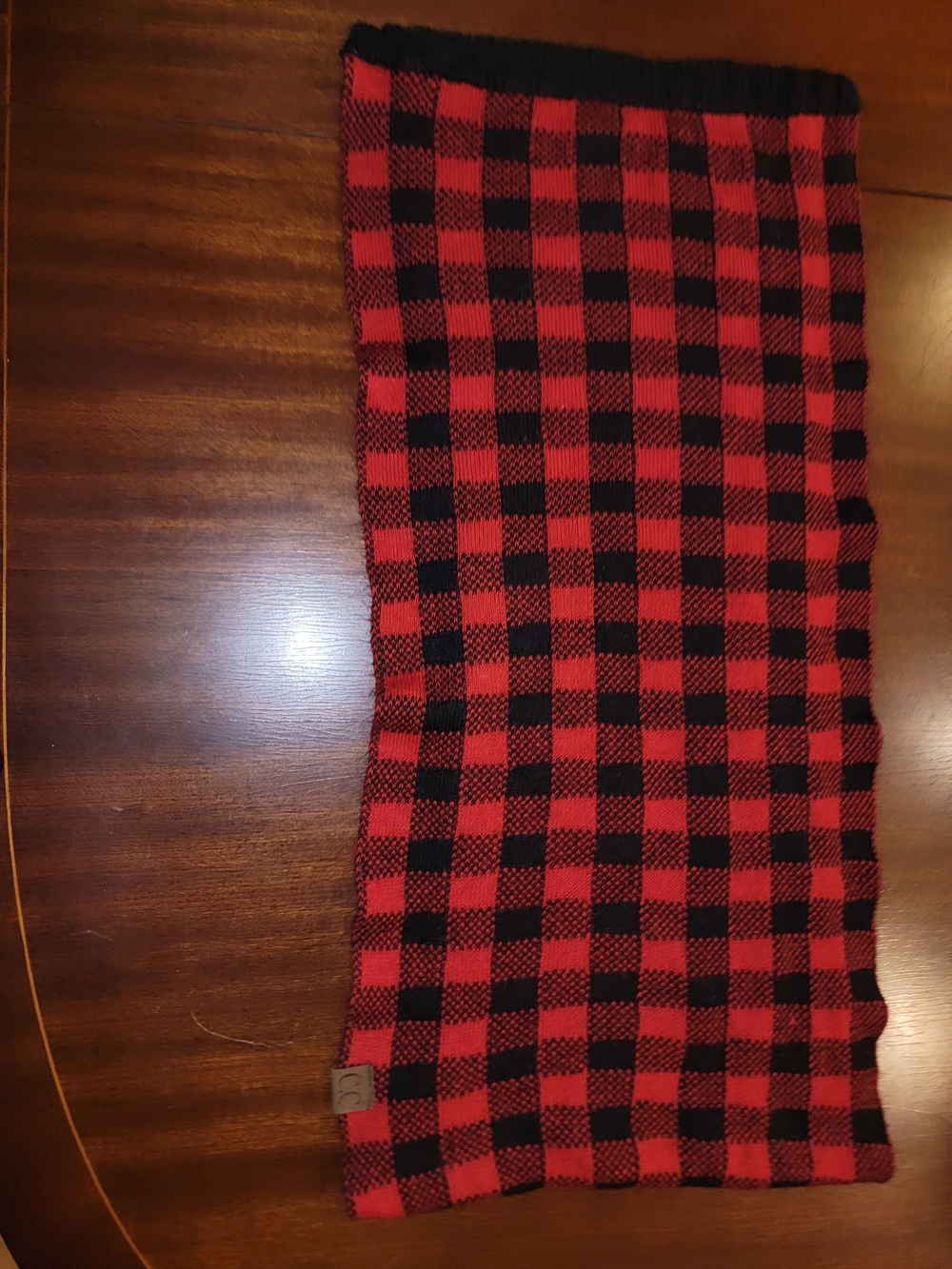 Womens Red and Black Buffalo Plaid Infinity Scarf